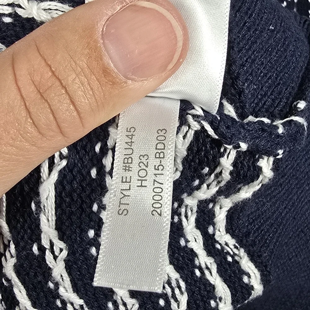 J Crew Sweater Mens Large Navy‎ White Fair Isle Snowflake Knit Pullover